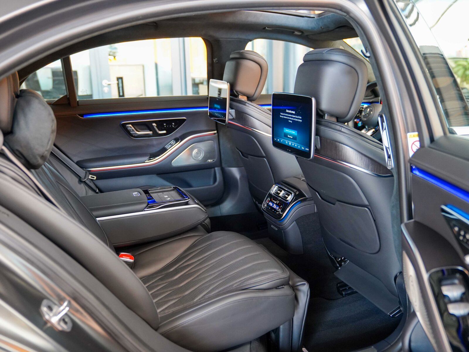 Mercedes-Benz S 63 AMG E Performance MATT Exklusiv AR-Head-up