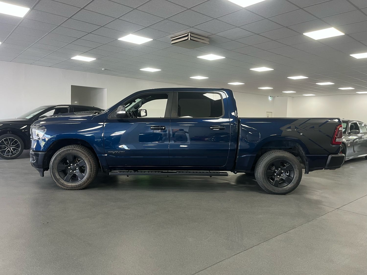 Dodge RAM 5,7l V8 CrewCab/LED/AHK/SHZ/Navi