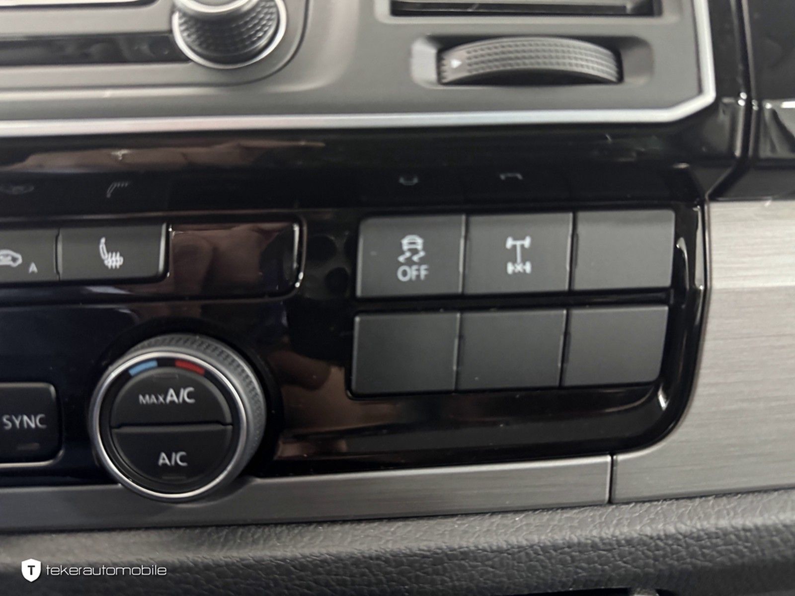 Volkswagen T6 Multivan 4Motion - Samsaru's Car Outlet