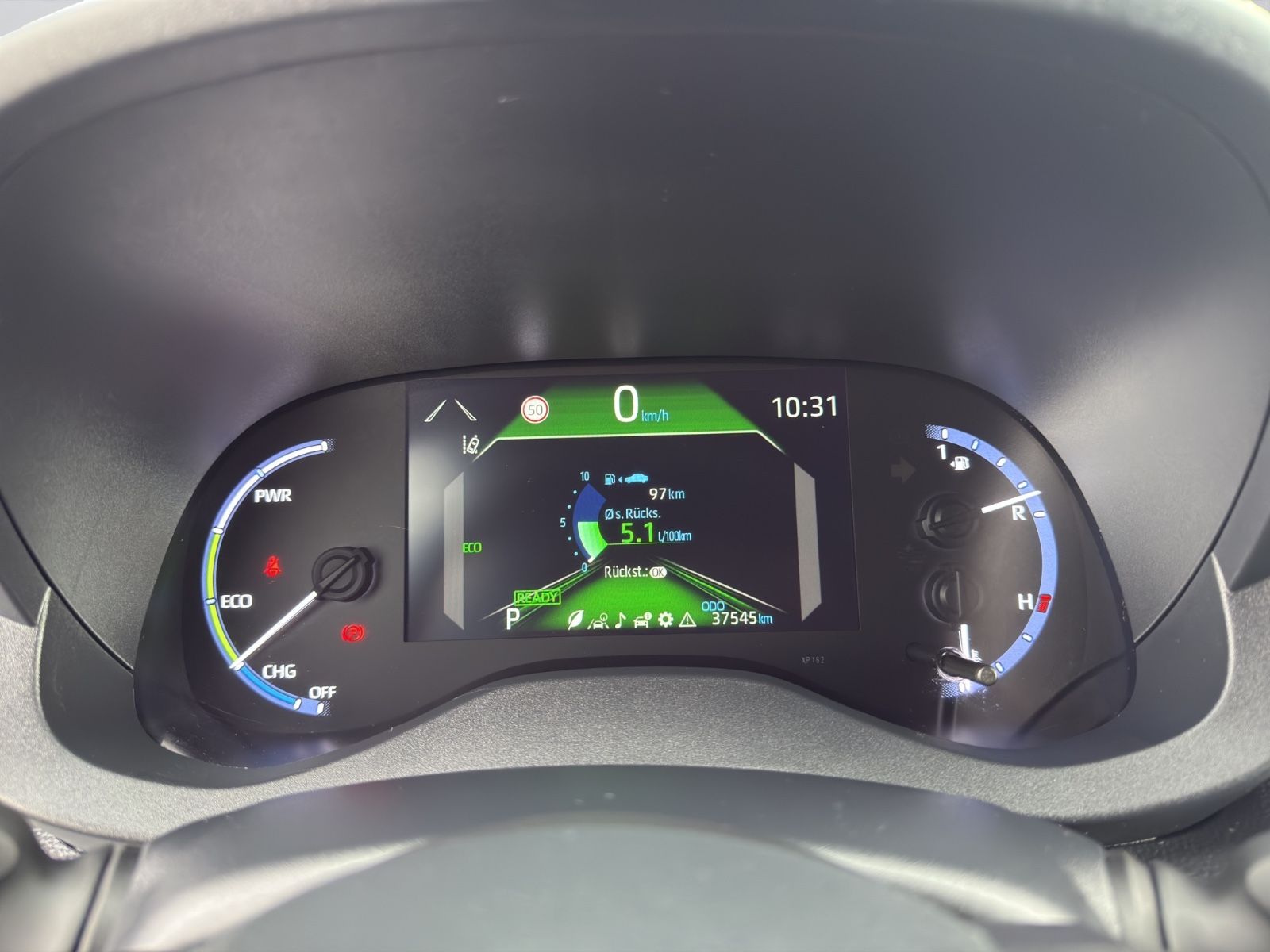 Toyota Yaris Cross Hybrid Team D WinterP*SafetyP*CargoP