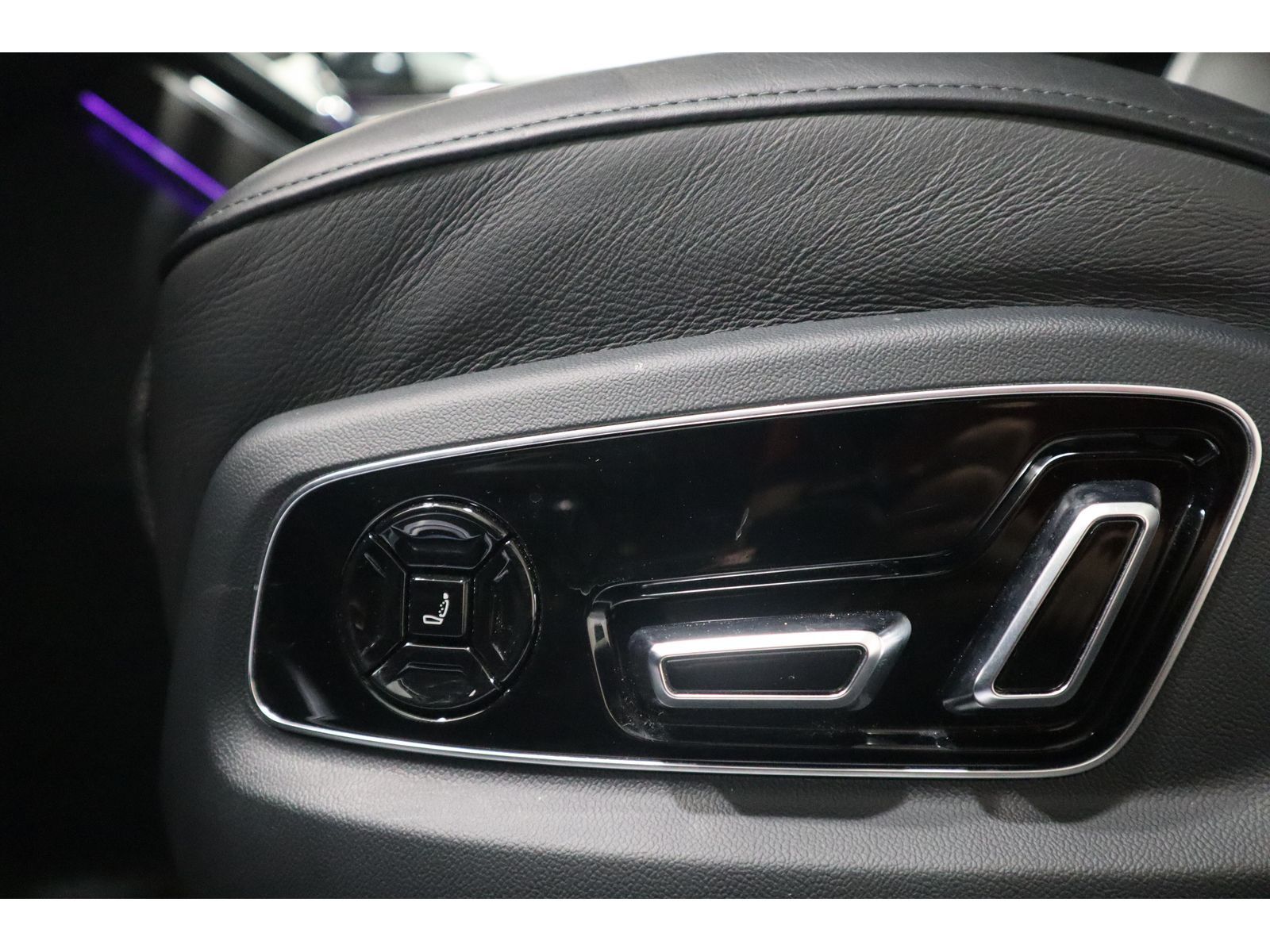 Audi A8 50 TDI quattro - Samsaru's Car Outlet