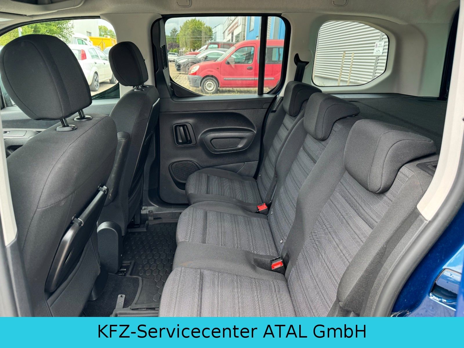 Opel Combo Life Elegance - Samsaru's Car Outlet