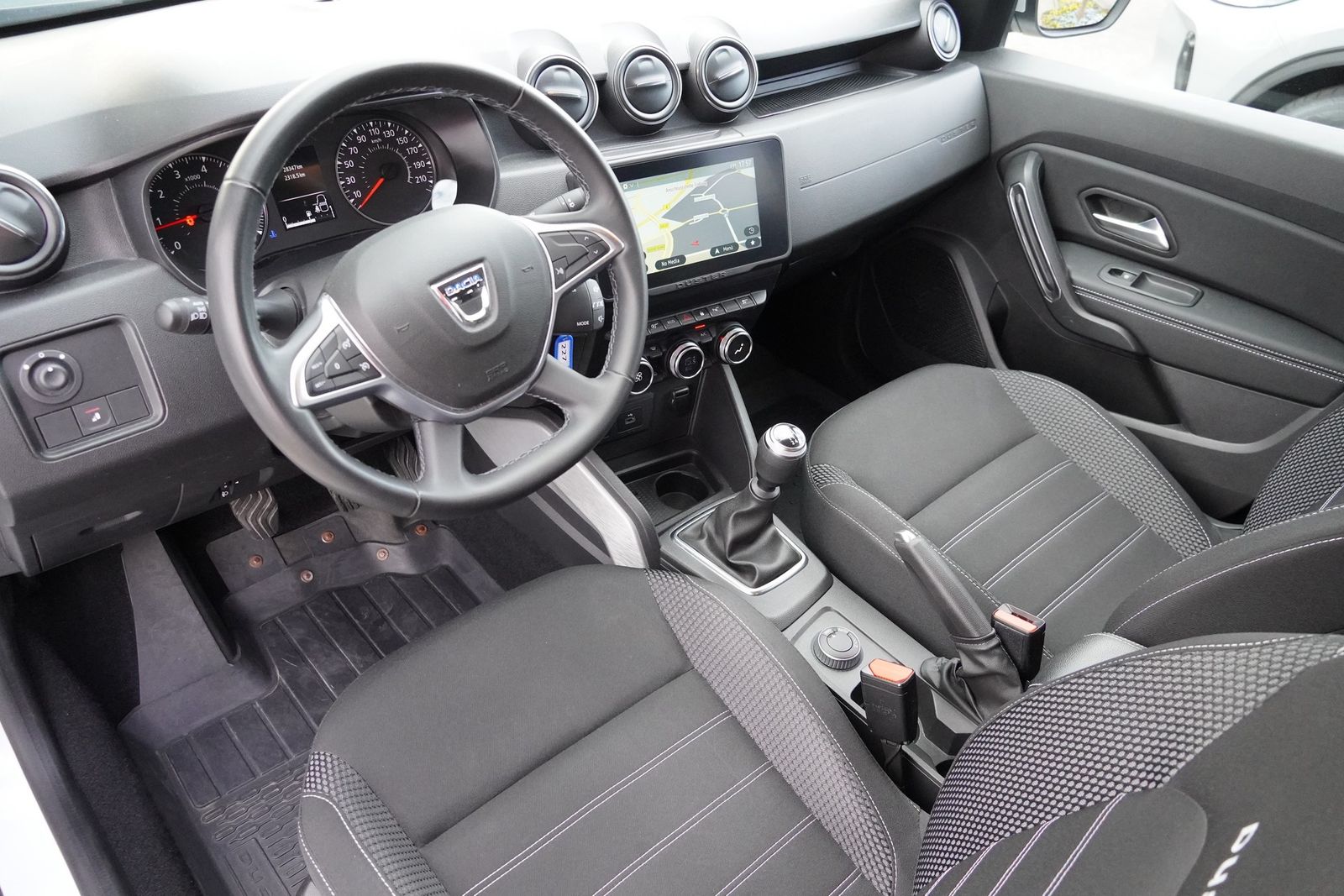 Dacia Duster II 1.3 TCe 150 Prestige 4WD - Samsaru's Car Outlet