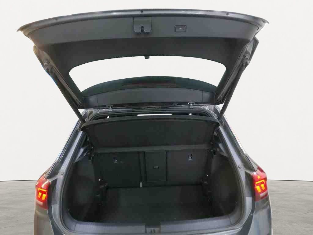 Volkswagen T-Roc 1.5 TSI Sport - Samsaru's Car Outlet