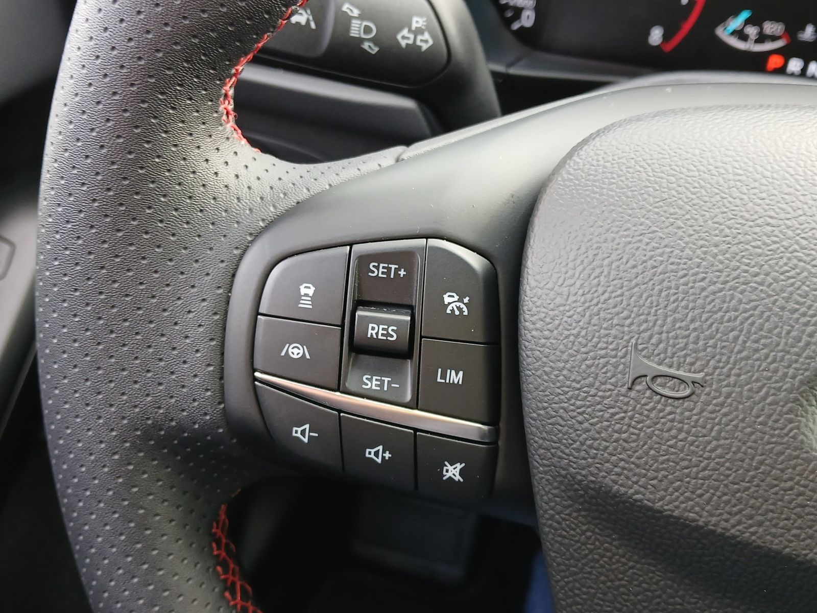 Ford Focus ST-Line Turnier Aut.*ACC*KAM*NAVI*LED*WINT