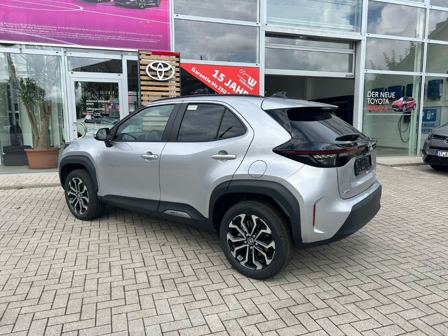 Toyota Yaris Cross Teamplayer 1.5l Hybrid Navi LED SHZ
