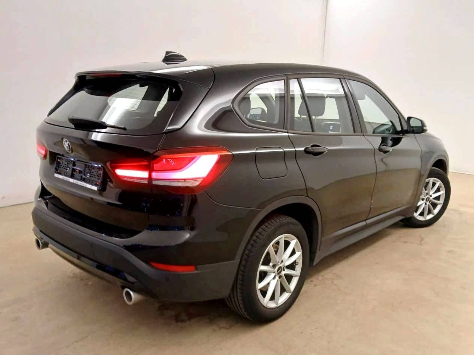 BMW X1 xDrive 25i Advantage - Samsaru's Car Outlet