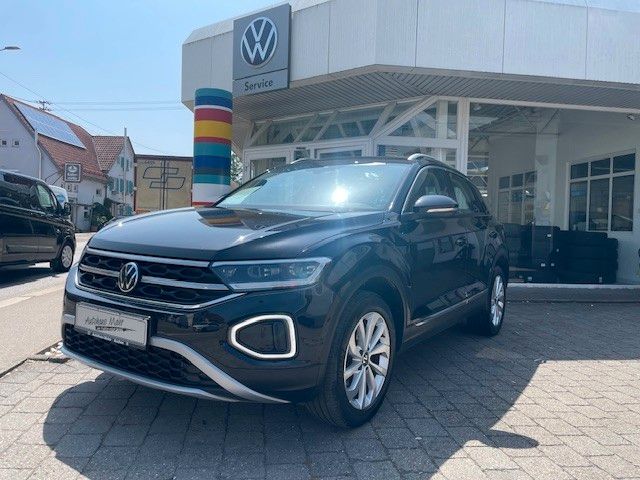 Volkswagen T-Roc 1.5 TSI Style - Samsaru's Car Outlet