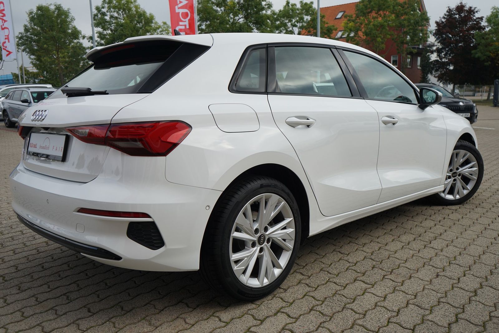 Audi A3 35 TDI Sportback S-Line S-Tronic LED Navi PDC