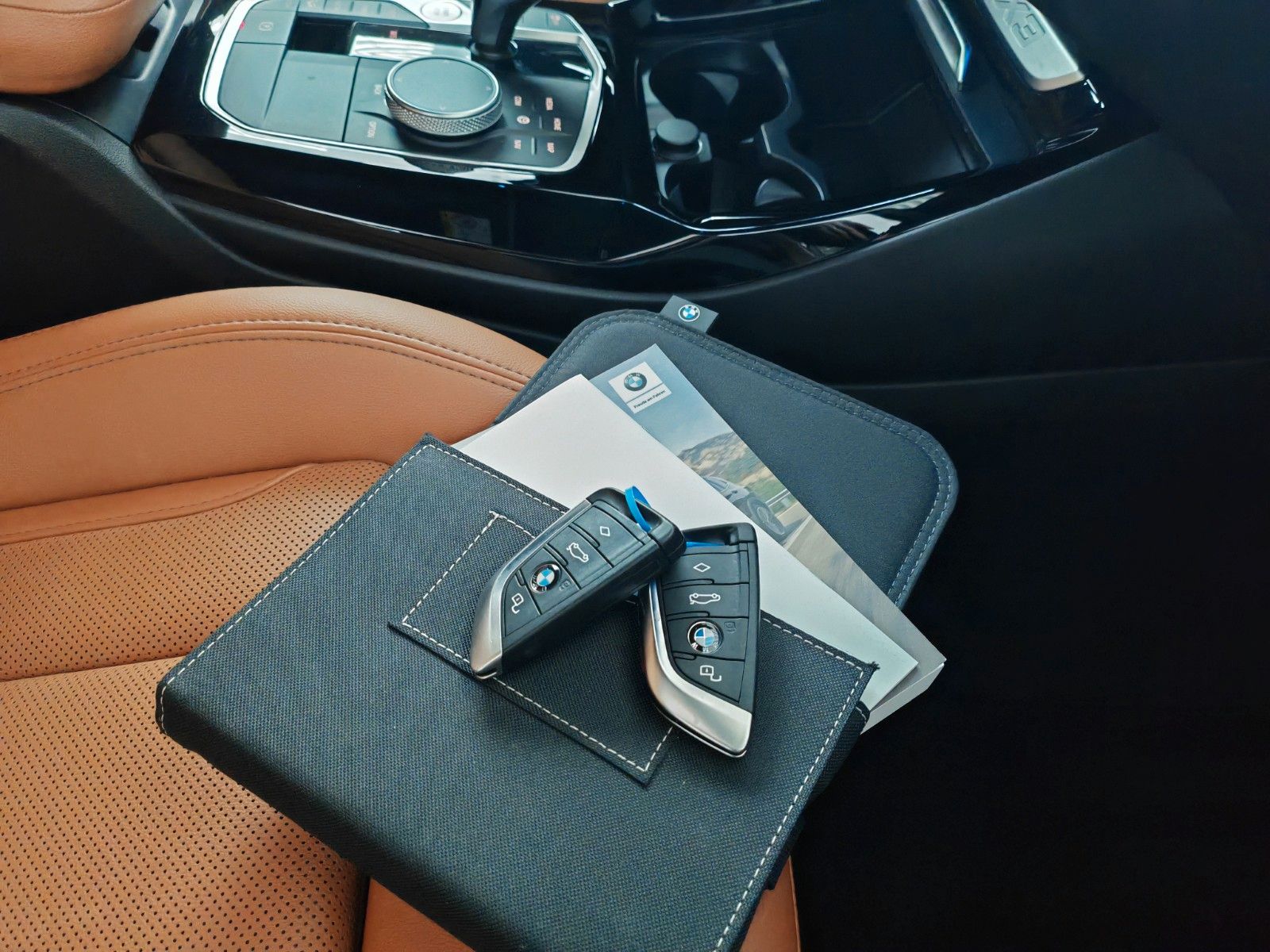 BMW X3xD30e M SPORT FACELIFT MemoryLNKRHZ Unfallfrei