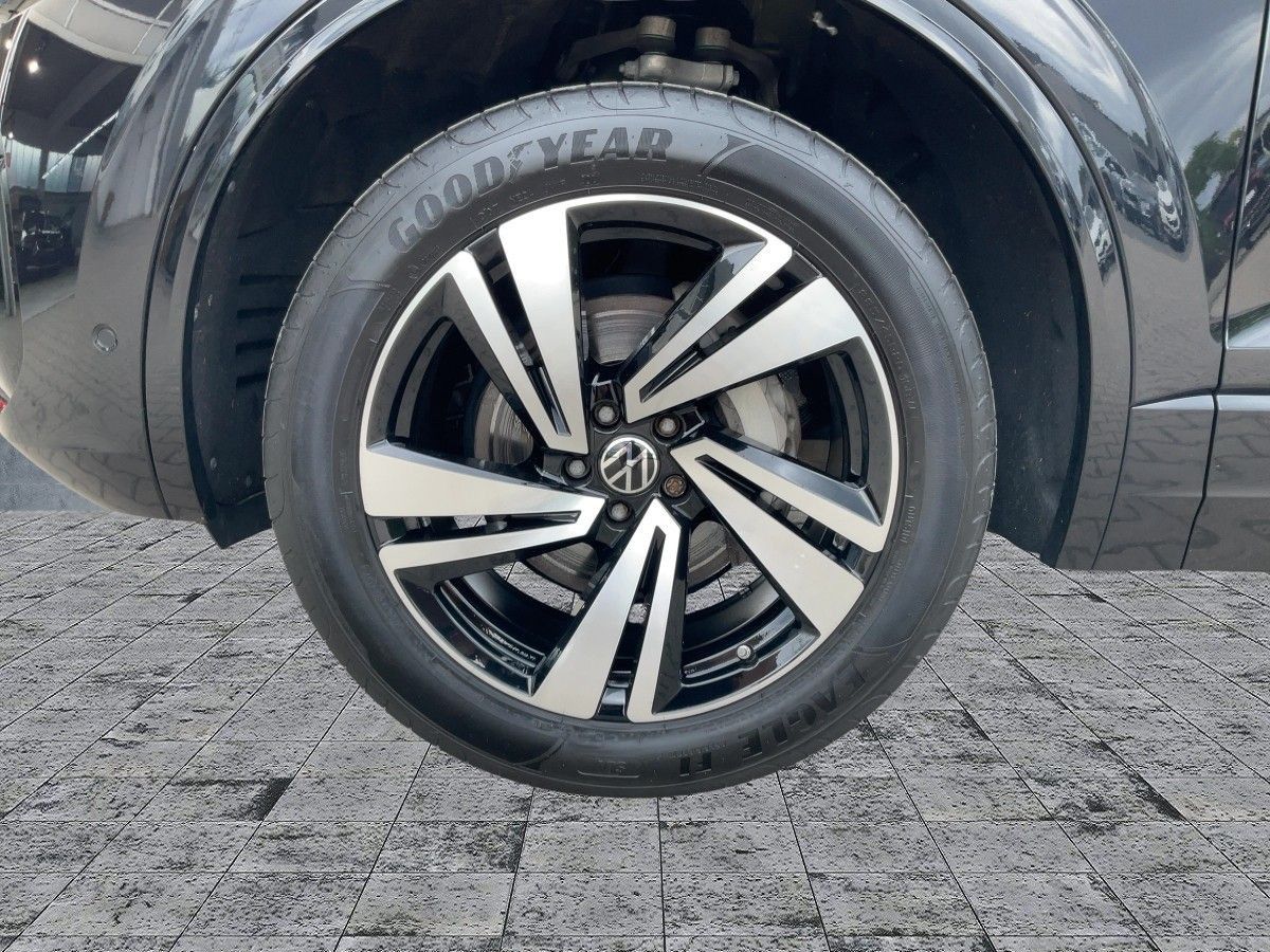 Volkswagen Touareg 3.0 TDI 4M R-LINE - Samsaru's Car Outlet