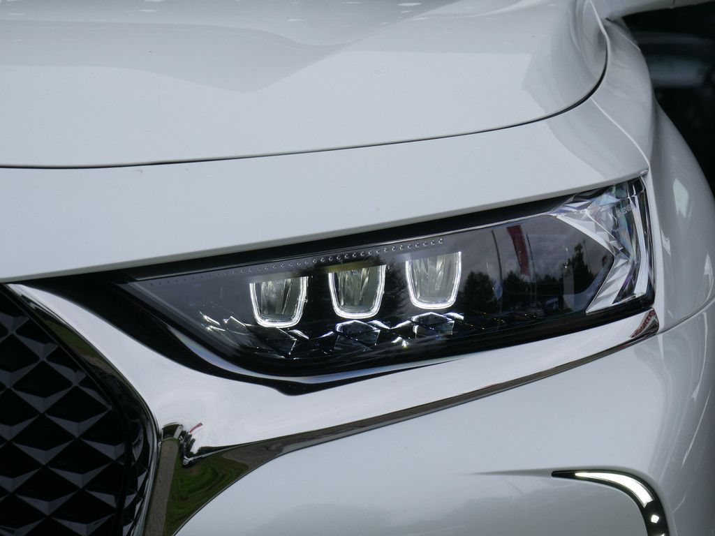 DS Automobiles DS 7 Crossback E-Tense Rivoli 4x4 ACC LED PANO
