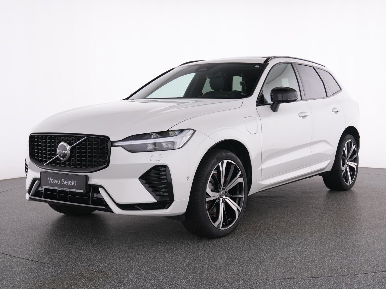 Volvo XC60 T6 Recharge PLUS DARK LICHTPAK+360°+PANO