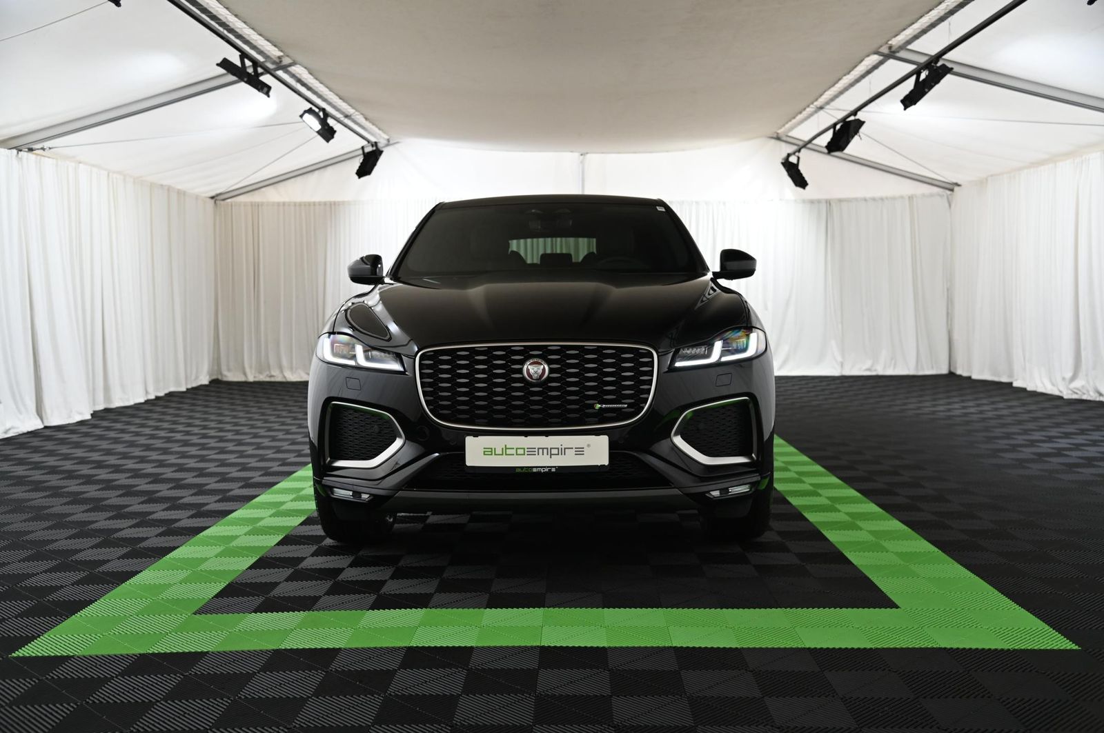 Jaguar F-Pace D200 AWD R-Dynamic SE NAVI/ACC/MERIDIA/20