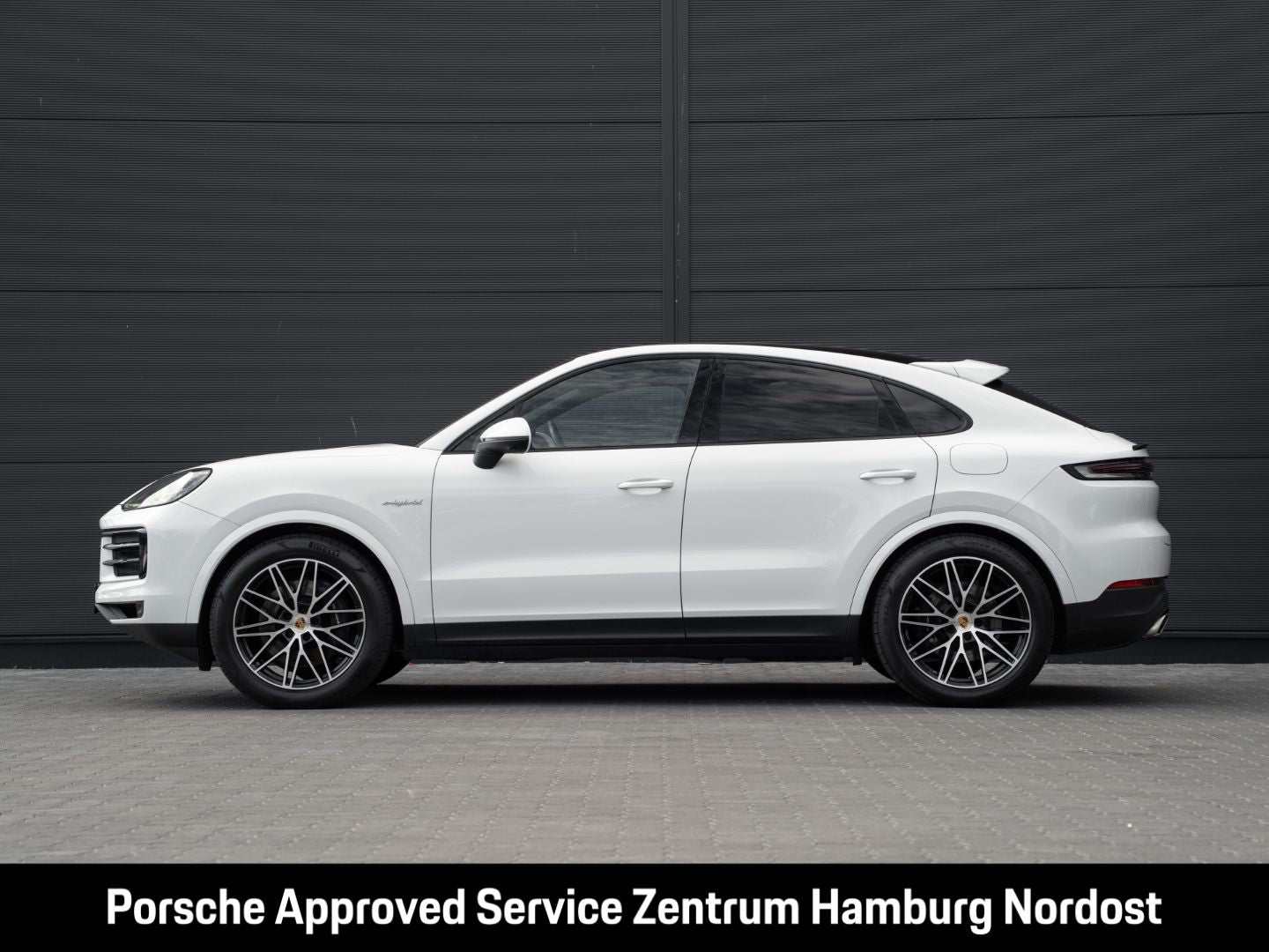 Porsche Cayenne E-Hybrid Coupe Sport Chrono Matrix-LED