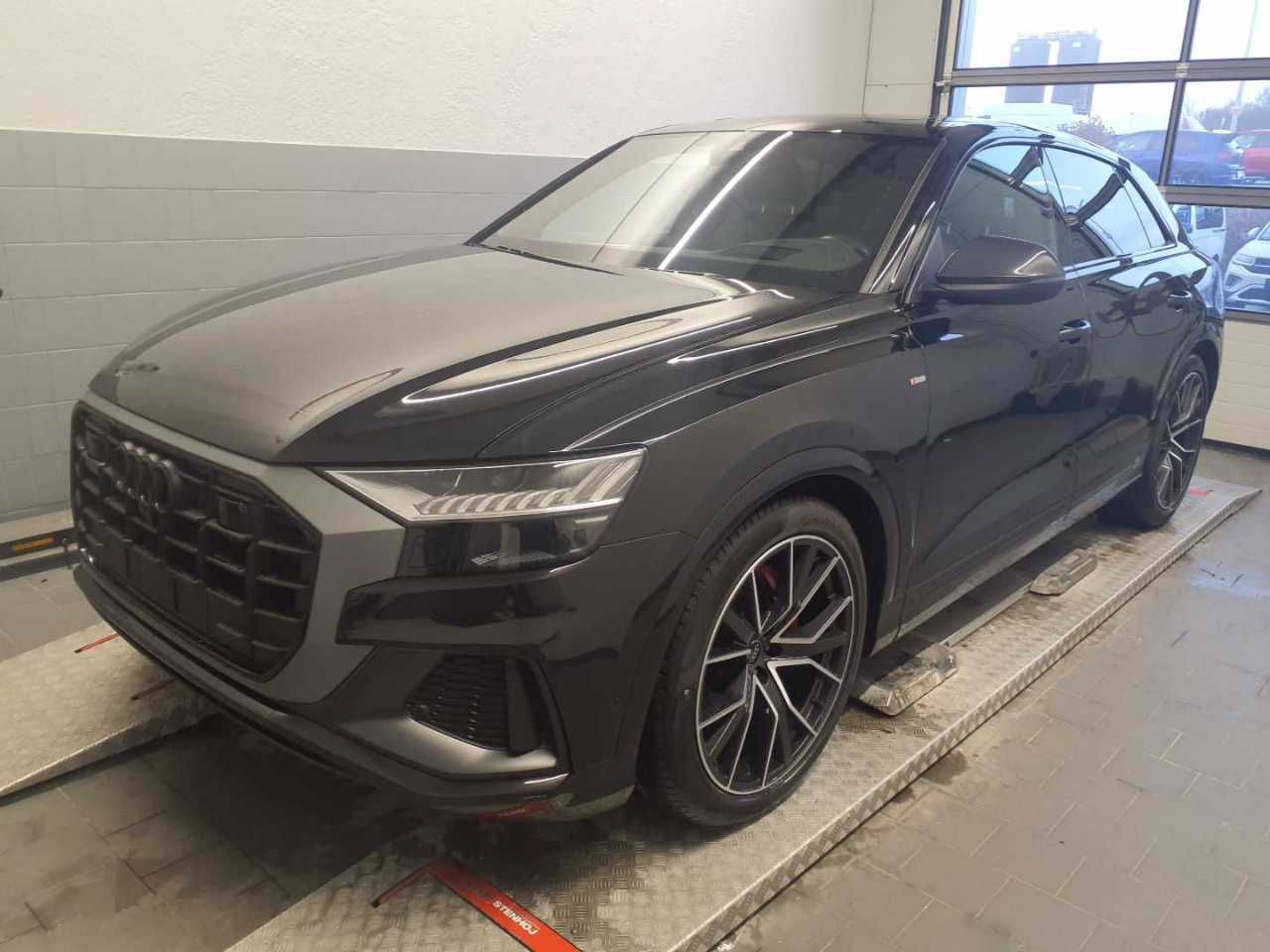 Audi Q8 S line comp. plus 50 TDI Pano HD Matrix B&O A