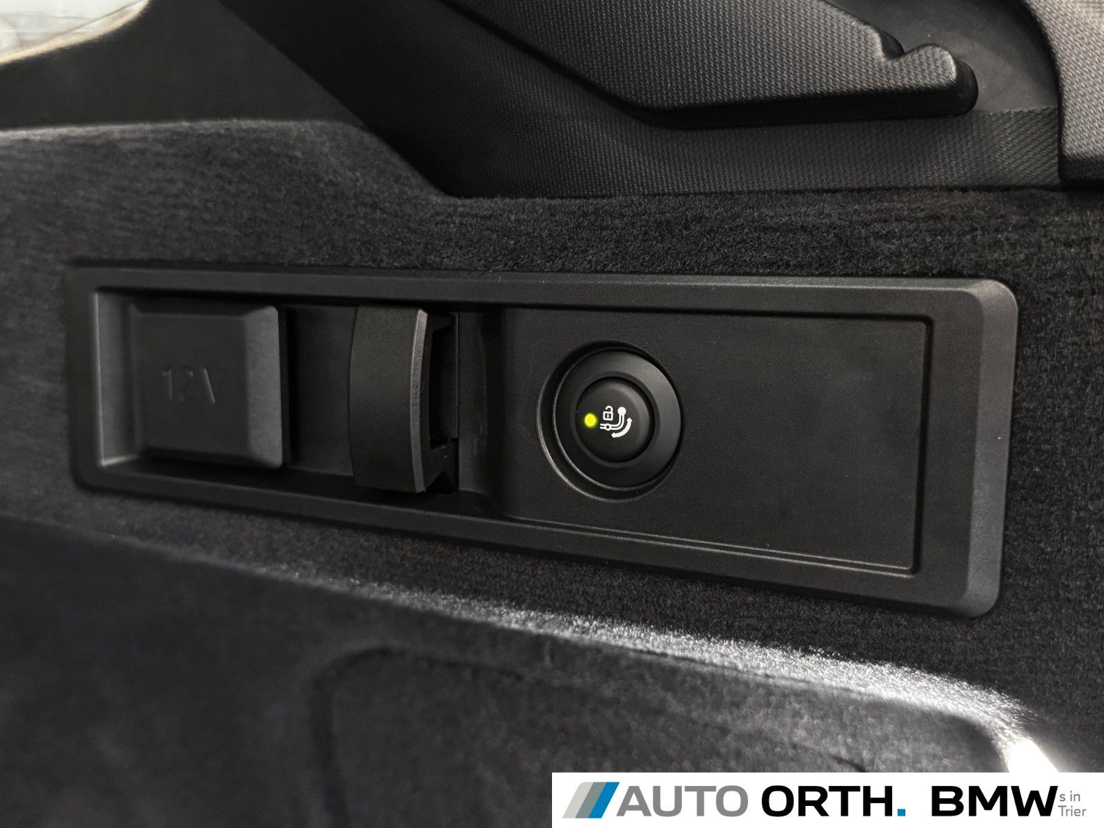 BMW 320d xDrive Touring M-SPORT-PRO HUD ST-HZG AHK