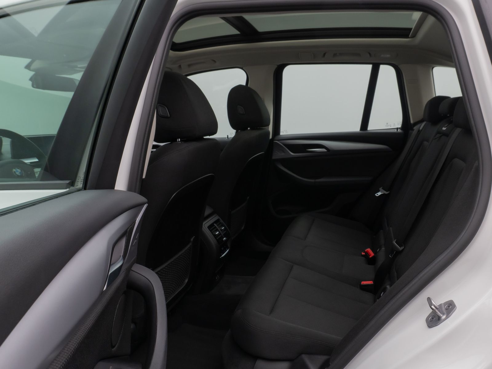 BMW X3 xD30e Panorama Kamera DAB HiFi WLAN Stop&Go