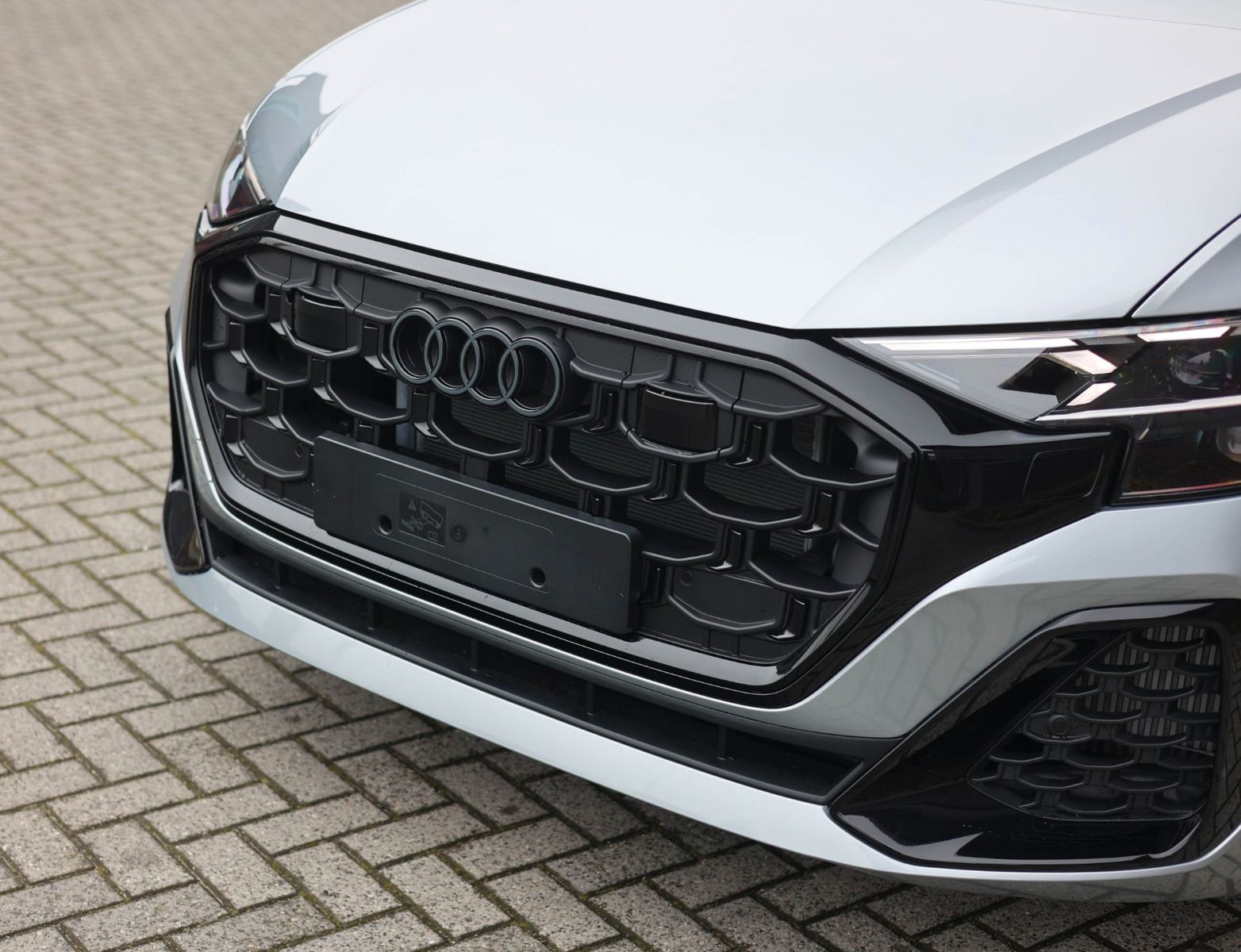 Audi Q8 60 TFSIe Quattro - Samsaru's Car Outlet