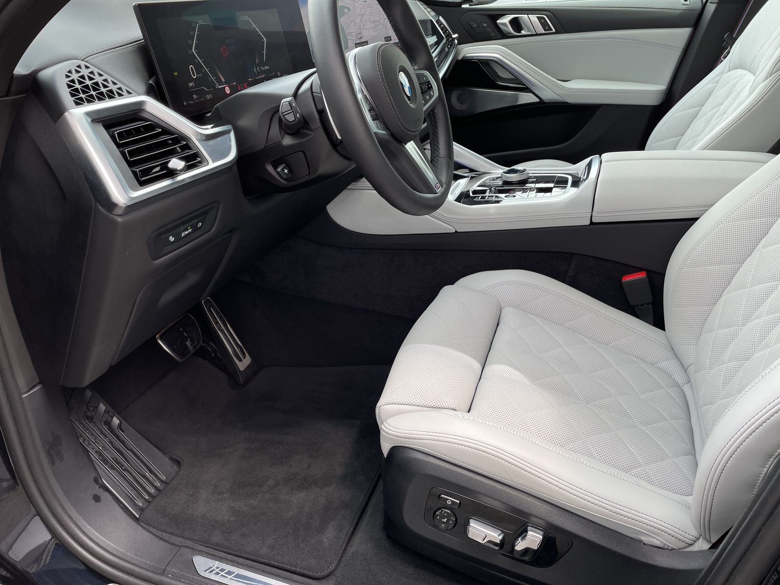 BMW X6 xDrive40d M Sportpaket Pro-Adaptives M Fahrwe