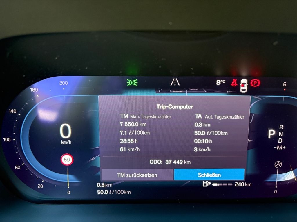 Volvo XC60 B4 Ultimate Dark HUD Pano Luftfed. 360° Har