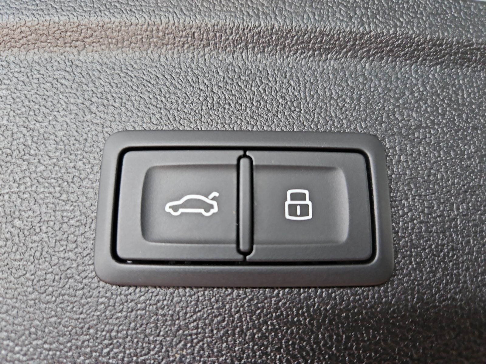 Audi A3 Sportback 30 TFSI Advanced - Samsaru's Car Outlet