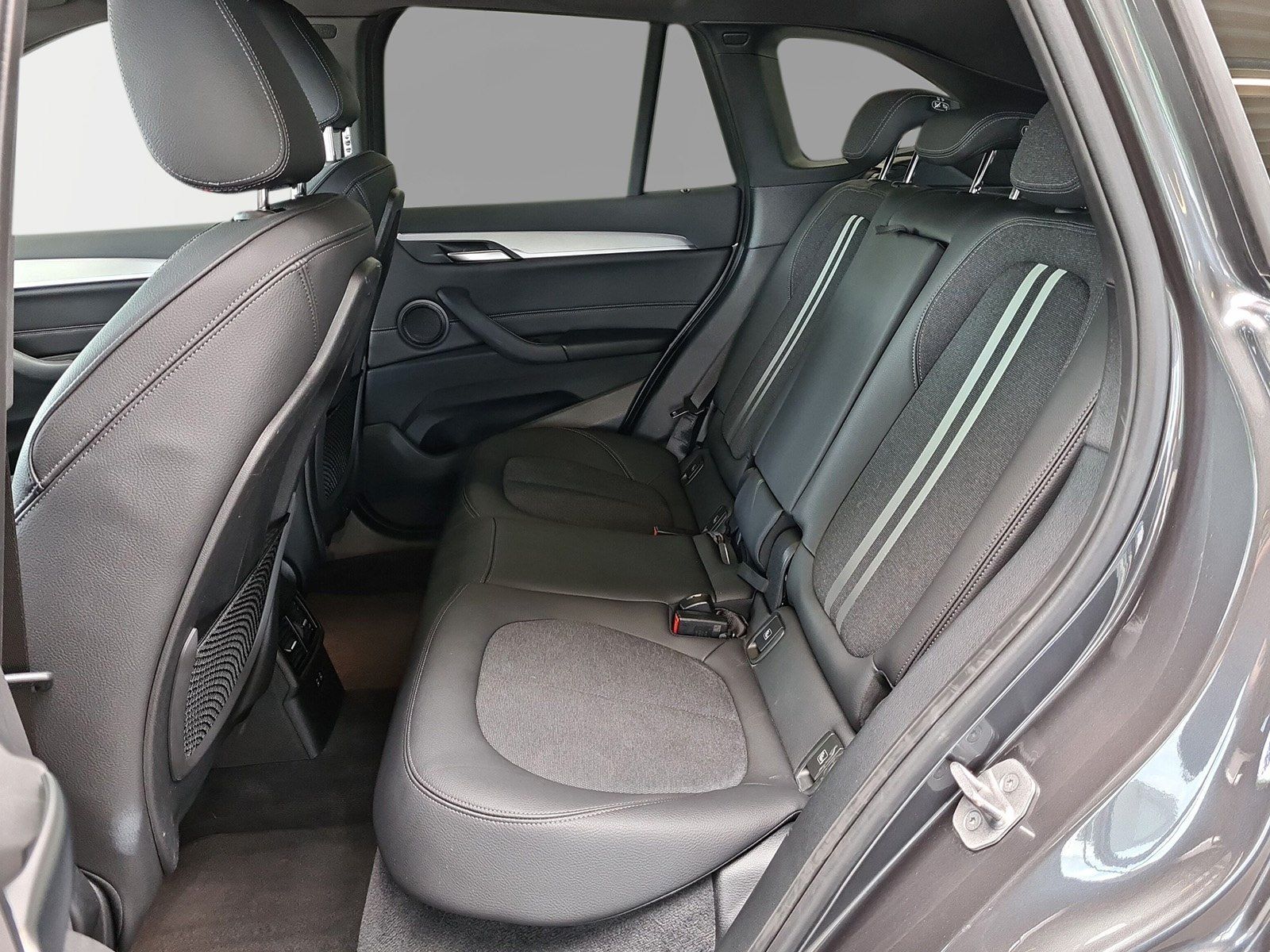 BMW X1 xDrive25e M-Sport - Samsaru's Car Outlet