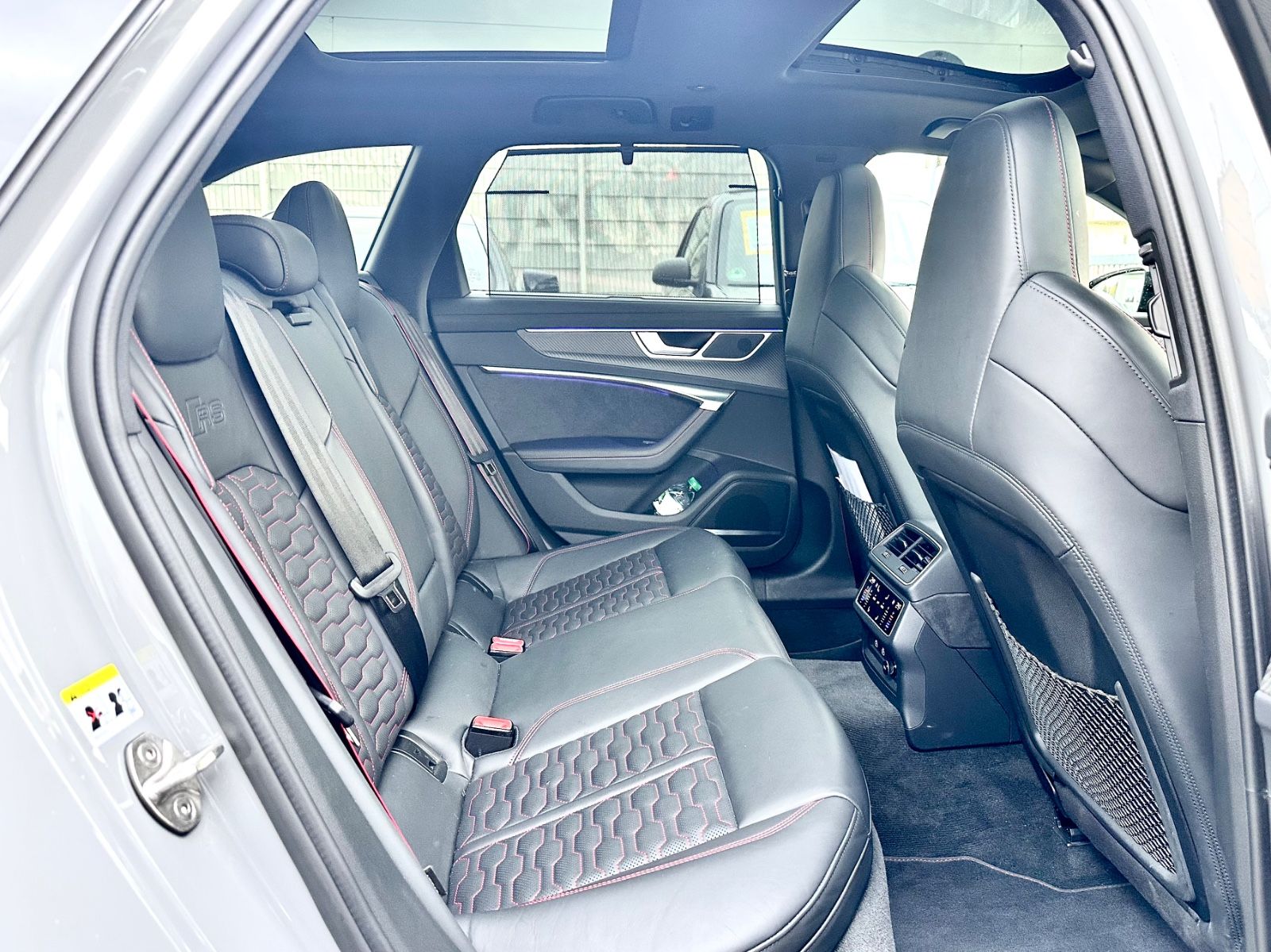 Audi RS6 AVANT QUATTRO*PANO+VOLL+AHK*