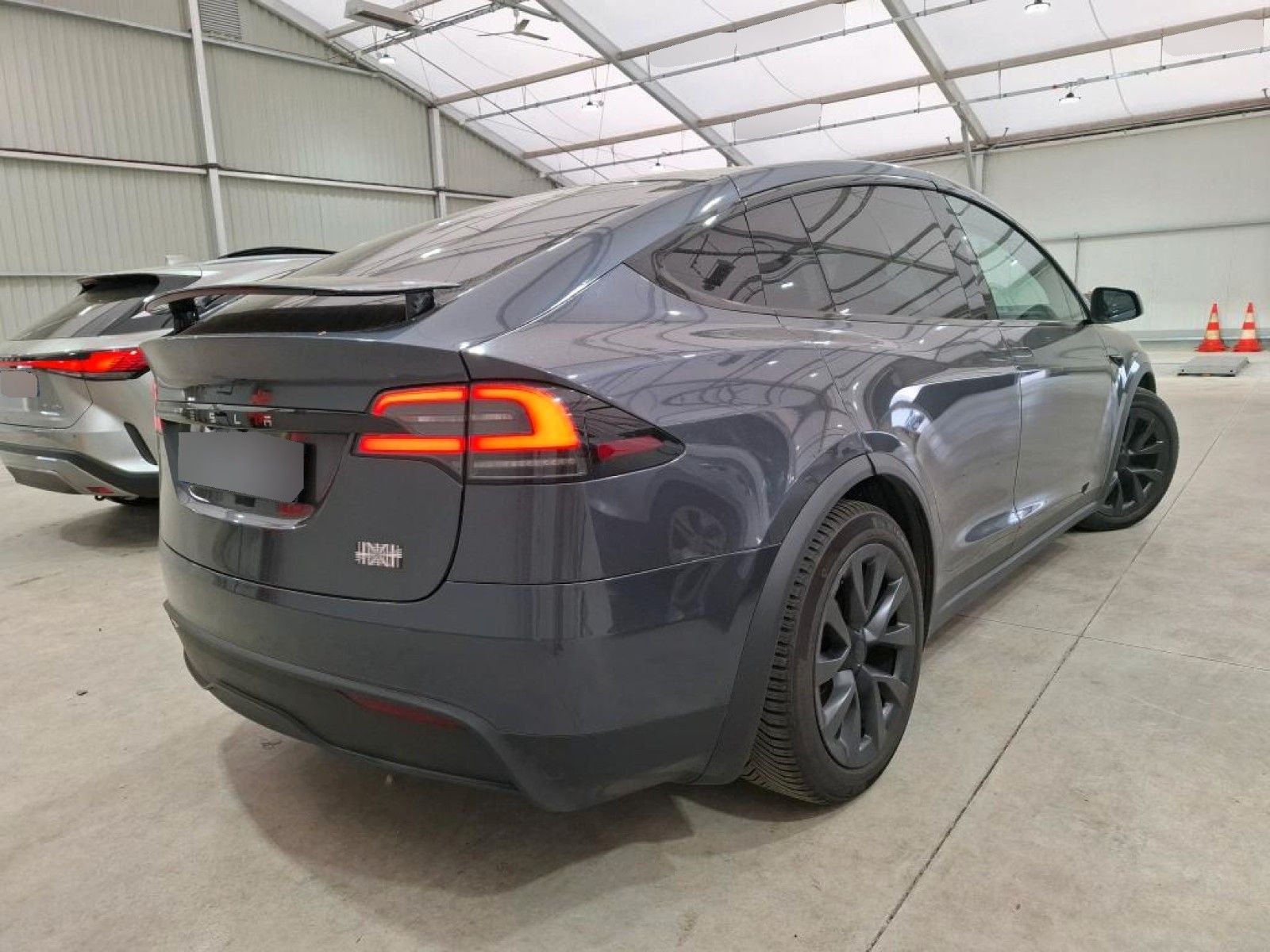 Tesla Model X Tri-Motor Plaid