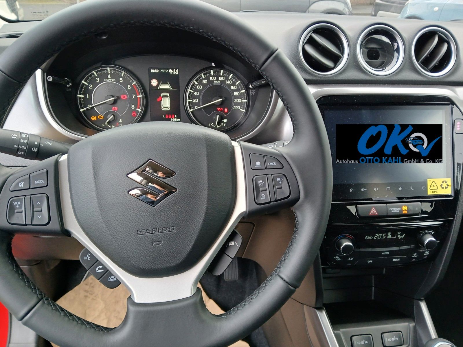 Suzuki Vitara 1.4 Mild-Hybrid Comfort 4x4 - Samsaru's Car Outlet
