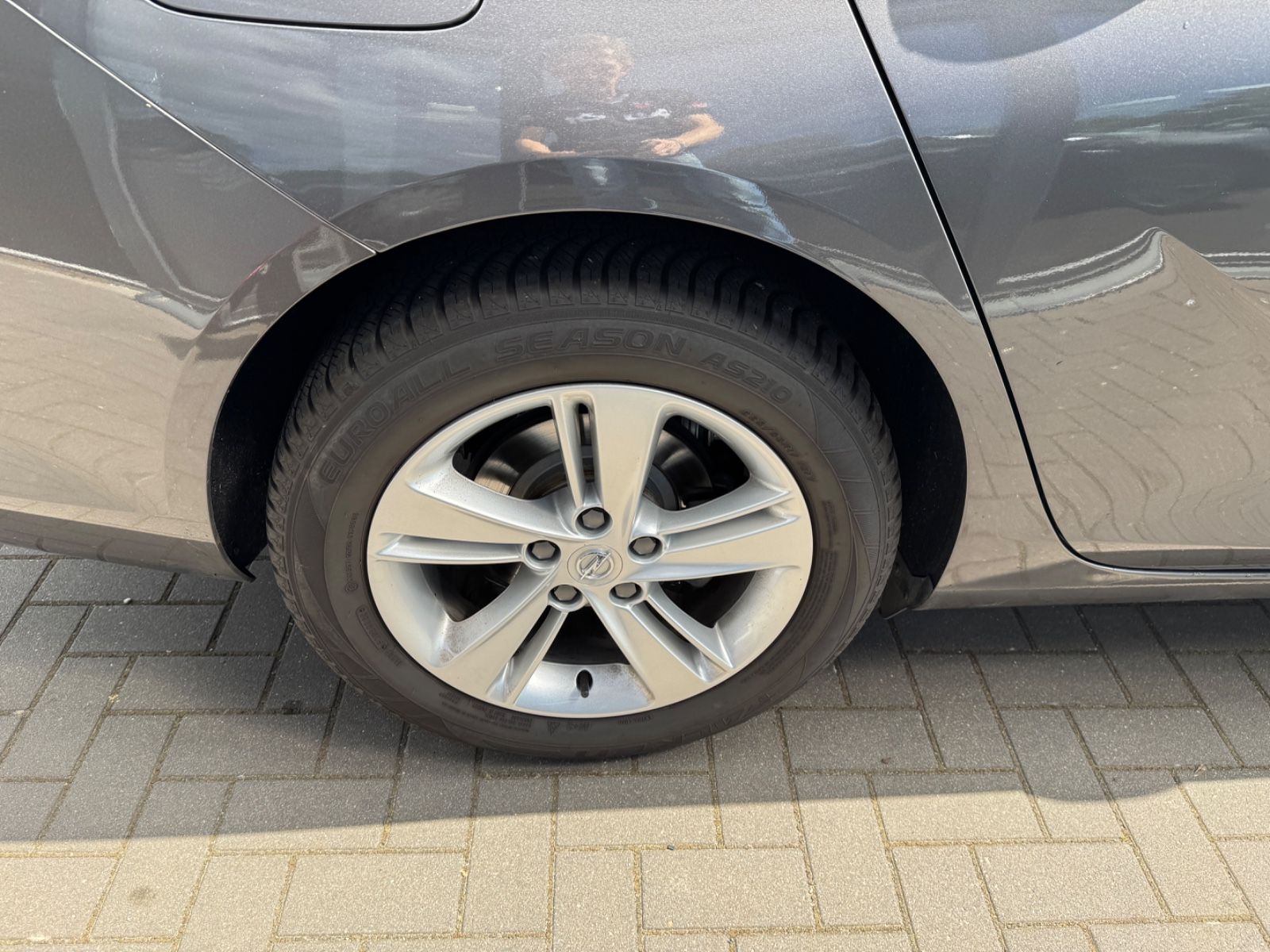 Opel Insignia B Sports Tourer Business - Samsaru's Car Outlet