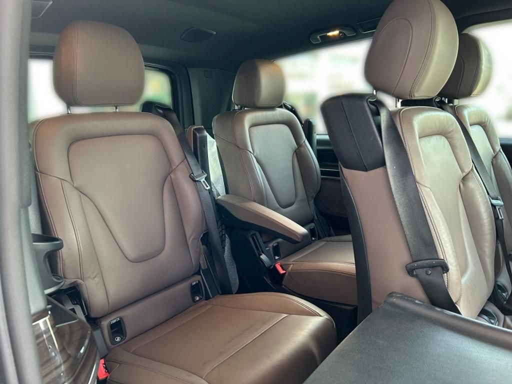 Mercedes-Benz V 300 d 4Matic Avantgarde Edition AMG - Samsaru's Car Outlet