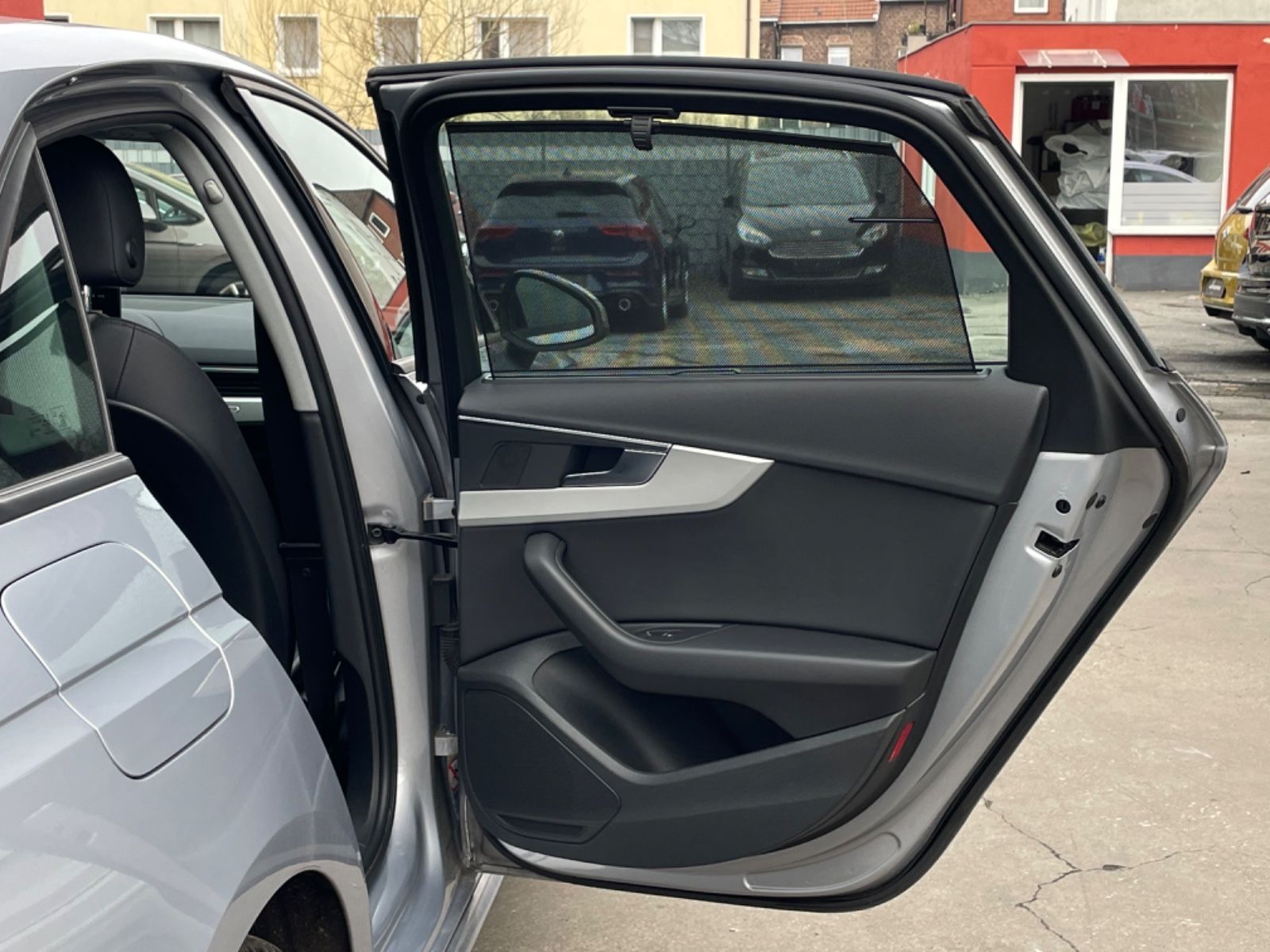 Audi A4 Lim. 40 TDI quattro advanced