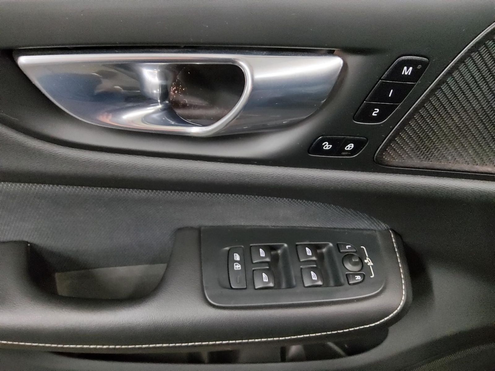 Volvo S60 B4 R-Design Navi LED Leder Shz vc