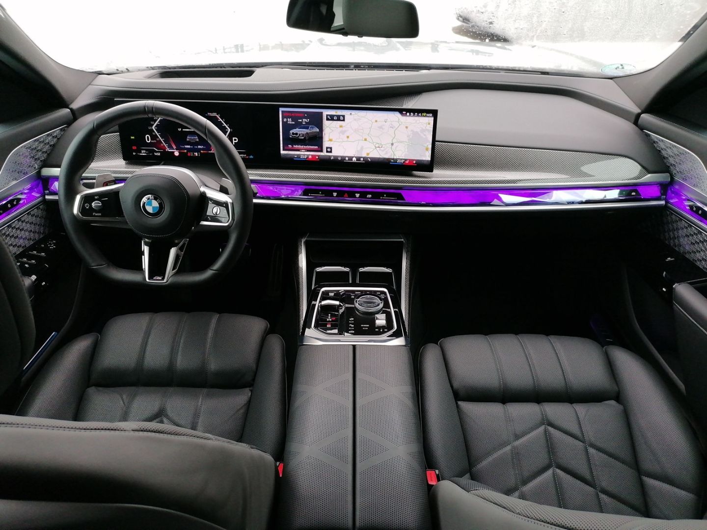 BMW 740 d xDrive M Sport DAProf PA-Prof B&W Standhzg
