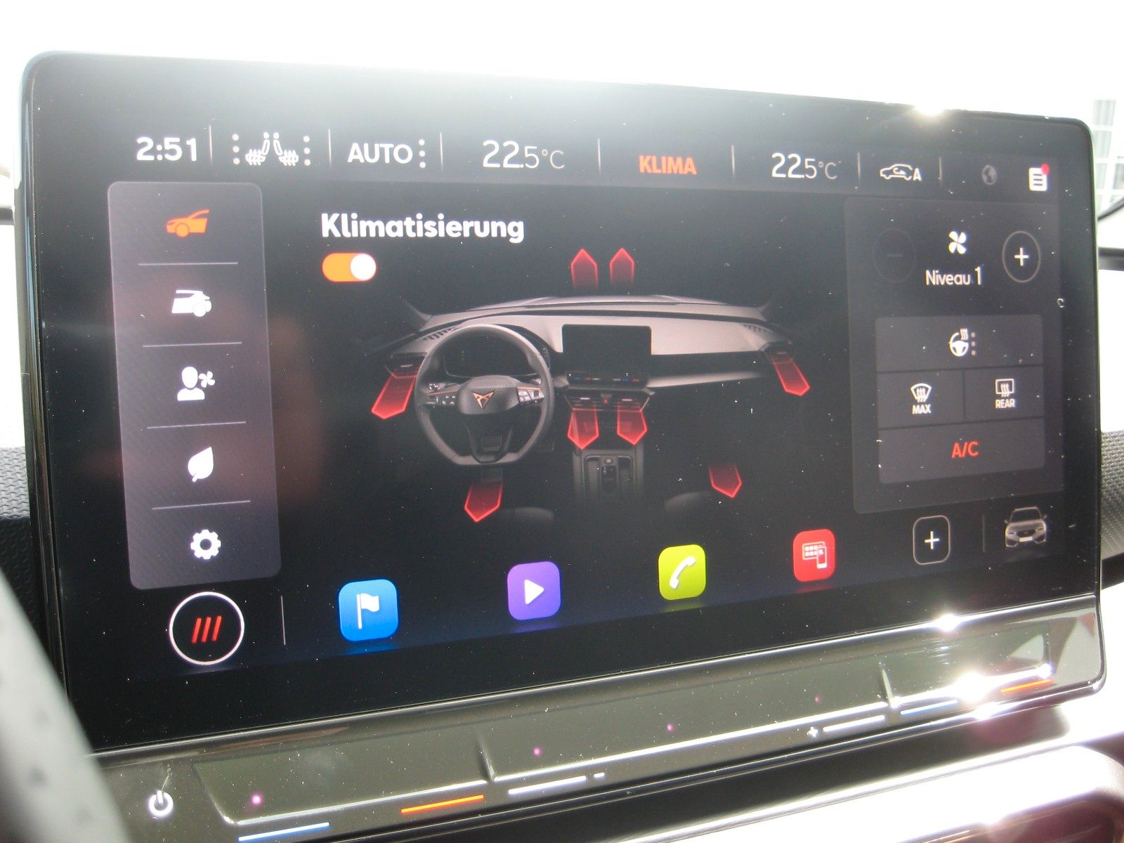 Cupra Leon 1.5 eTSI DSG Sportstourer - Samsaru's Car Outlet