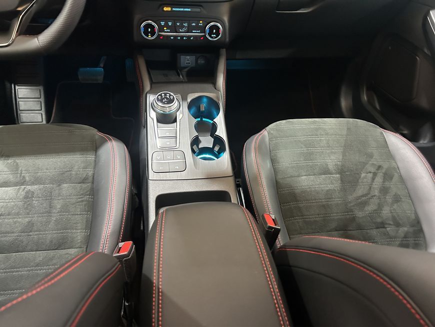 Ford Kuga 2.5 Duratec PHEV ST-LINE X *PANO*AHK*