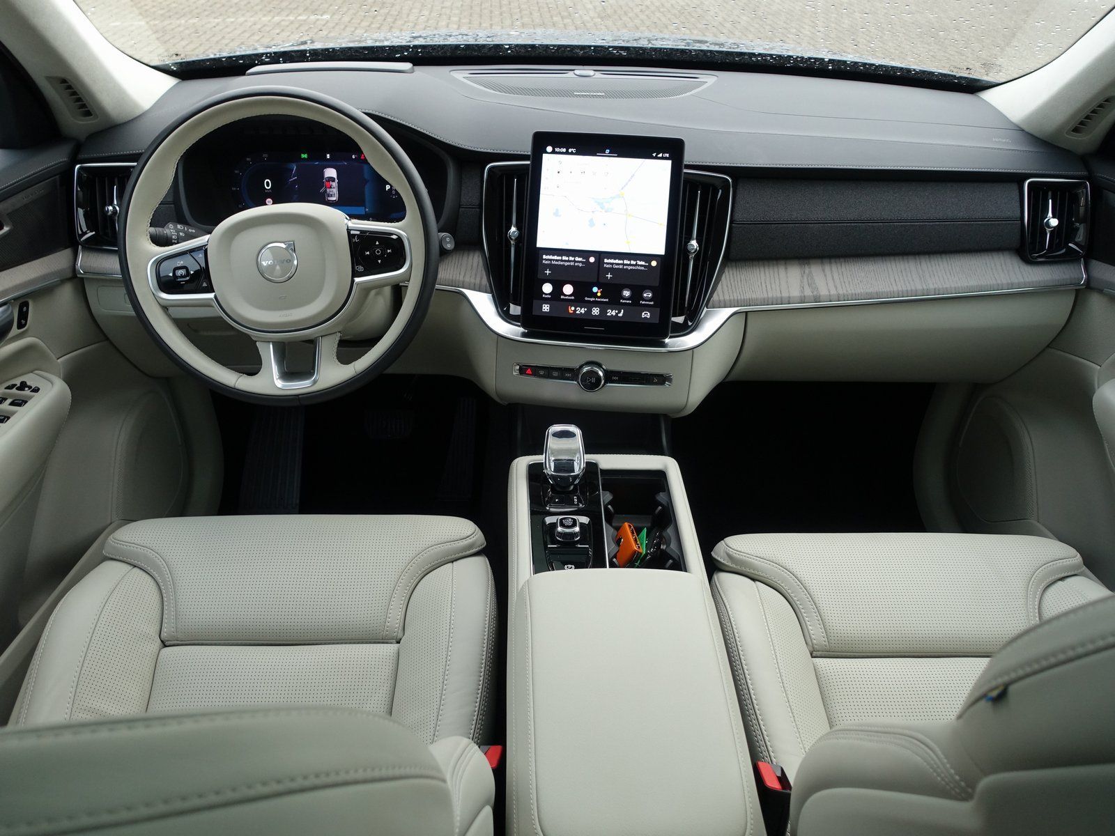 Volvo XC90 Ultra T8 AWD/B&W/FourC/AHK/Pano/360°/HeadUP