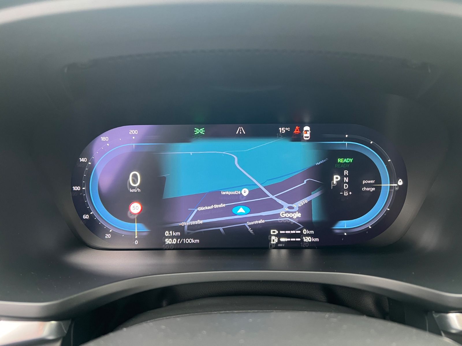 Volvo V60 Recharge T6 AWD PLUS DARK AHK GARANTIE