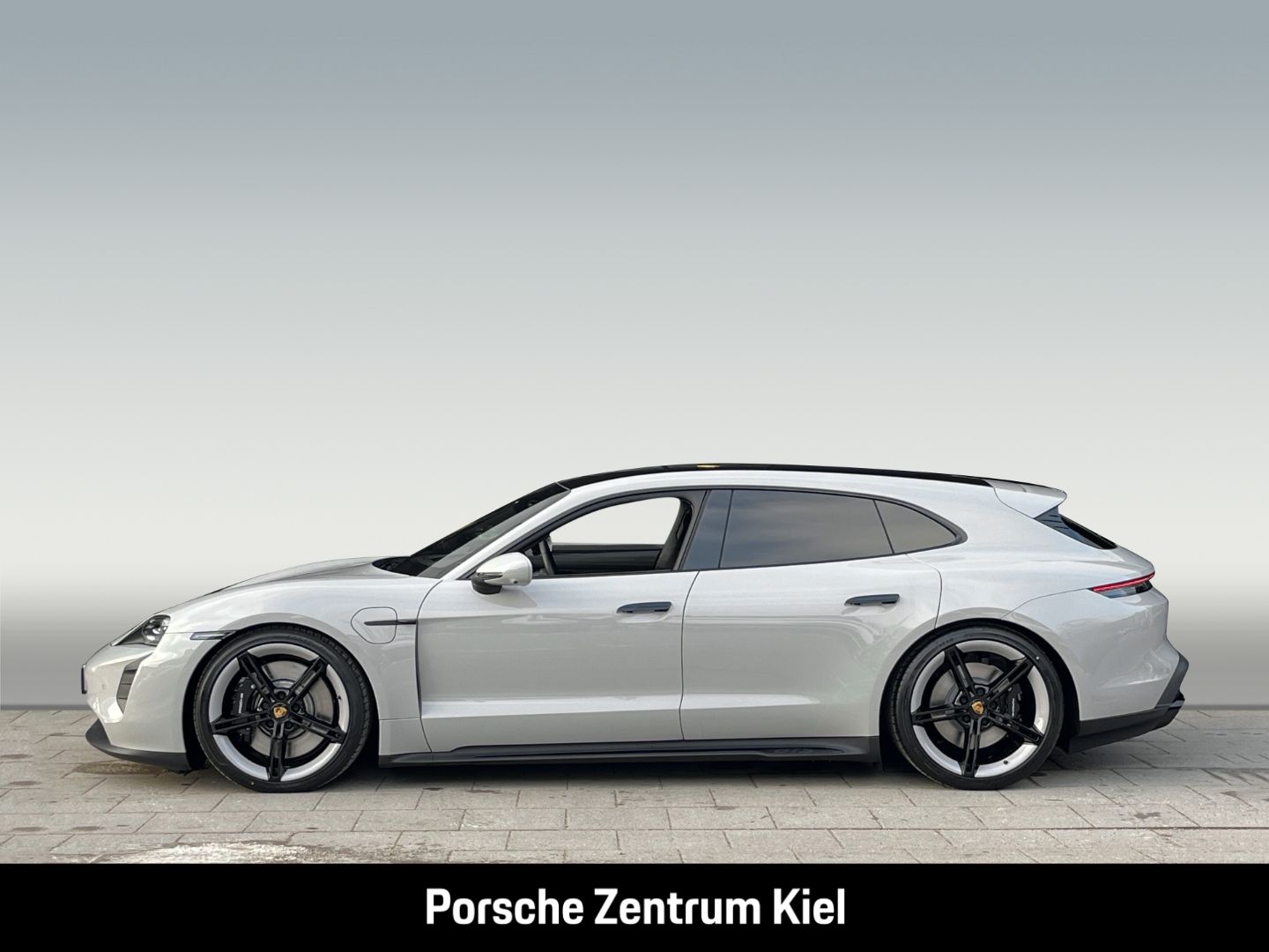 Porsche Taycan GTS HA-Lenkung InnoDrive Head-Up BOSE
