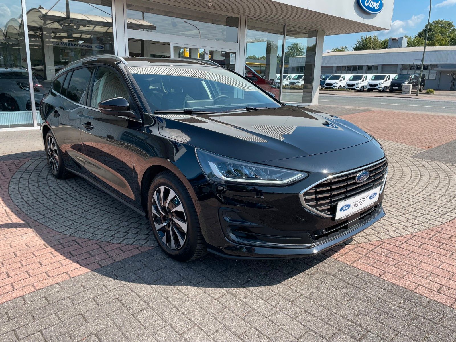 Ford Focus Automatik Turnier Titanium / ACC+155PS