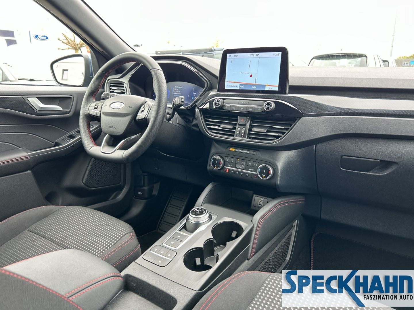 Ford Kuga Plug-In Hybrid ST-Line - Samsaru's Car Outlet