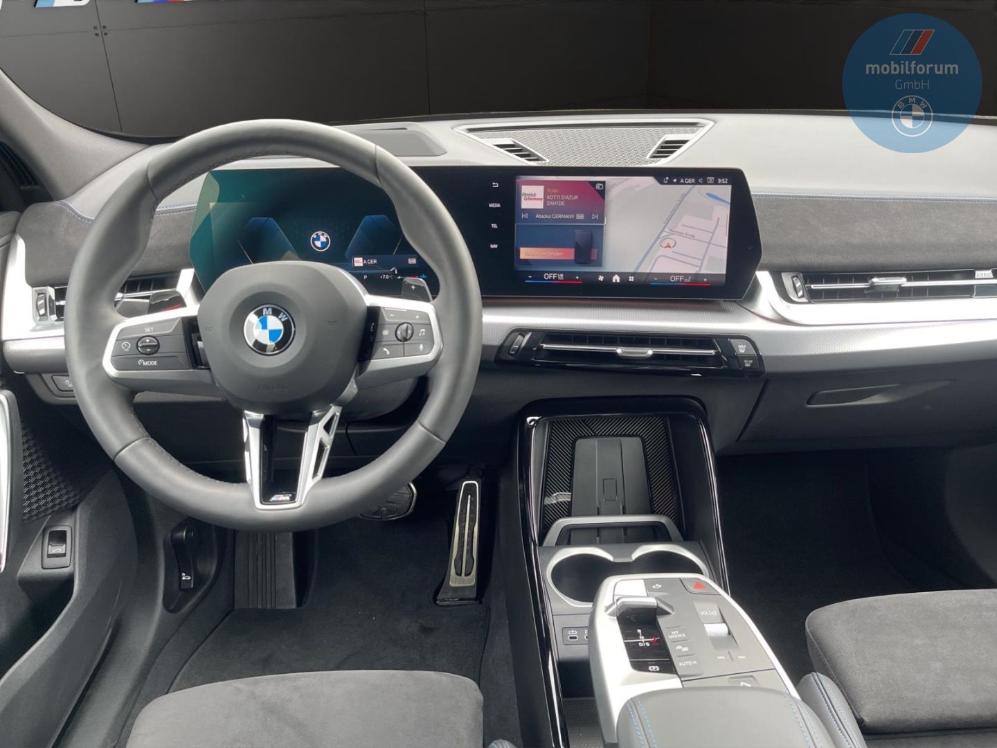 BMW X2 xDrive20d M-Sport AHK ACC HUD 360Kamera 19Zol