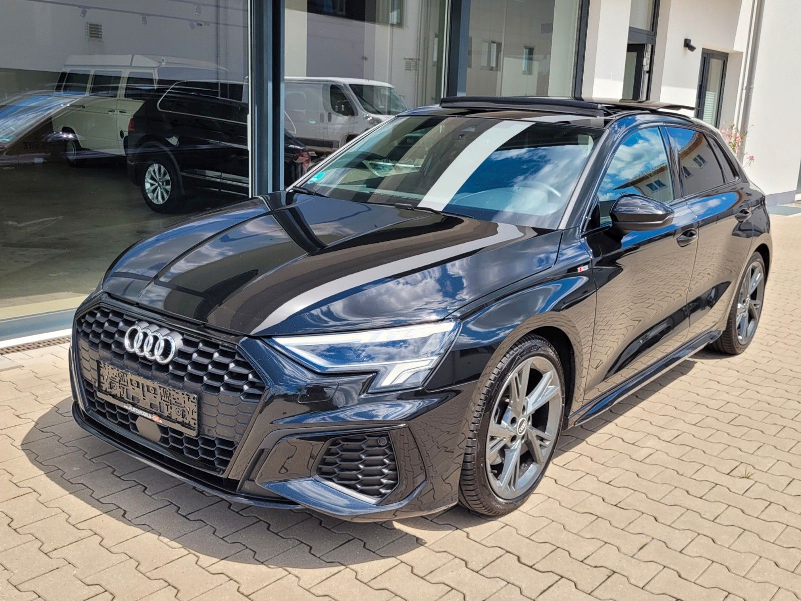 Audi A3 Sportback 35 TDI 2x S line Panorama 18" Black