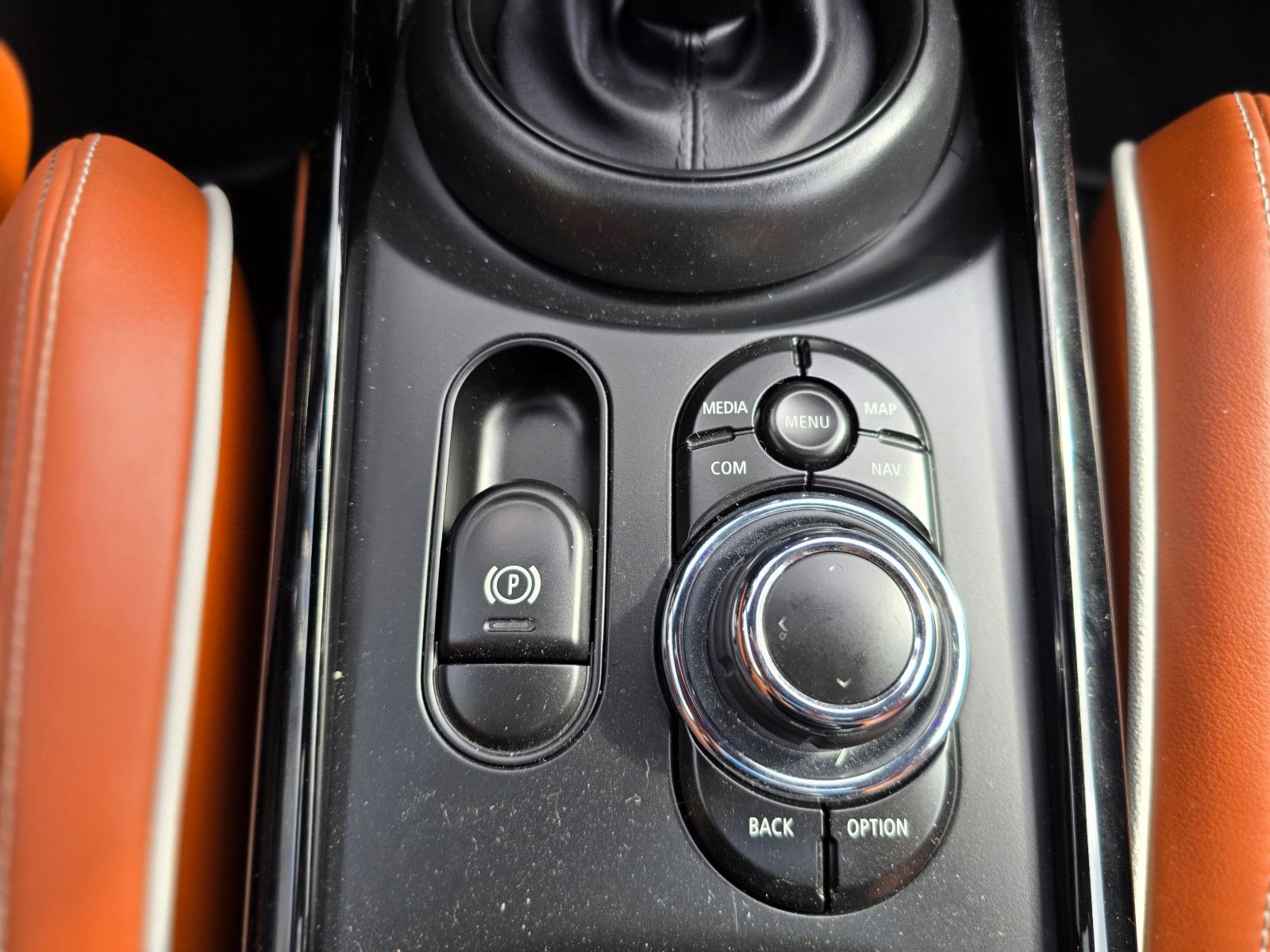 MINI COOPER Clubman MINI Yours - Samsaru's Car Outlet
