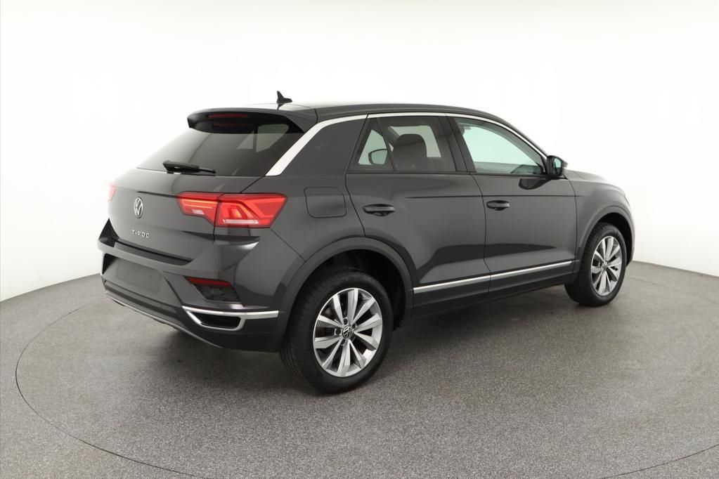 Volkswagen T-Roc Style 1.5 TSI DSG - Samsaru's Car Outlet