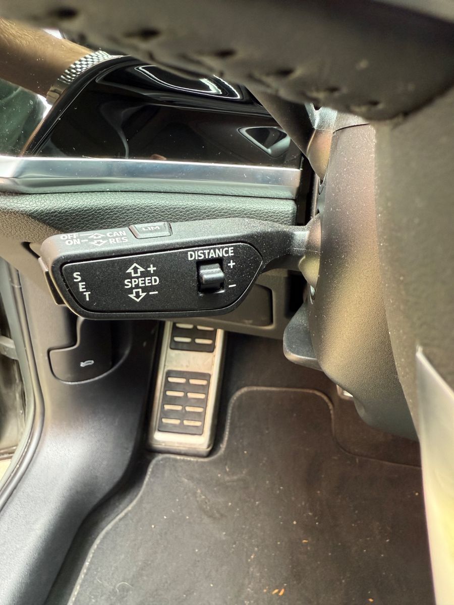 Audi Q3 40 TFSI S line - Samsaru's Car Outlet