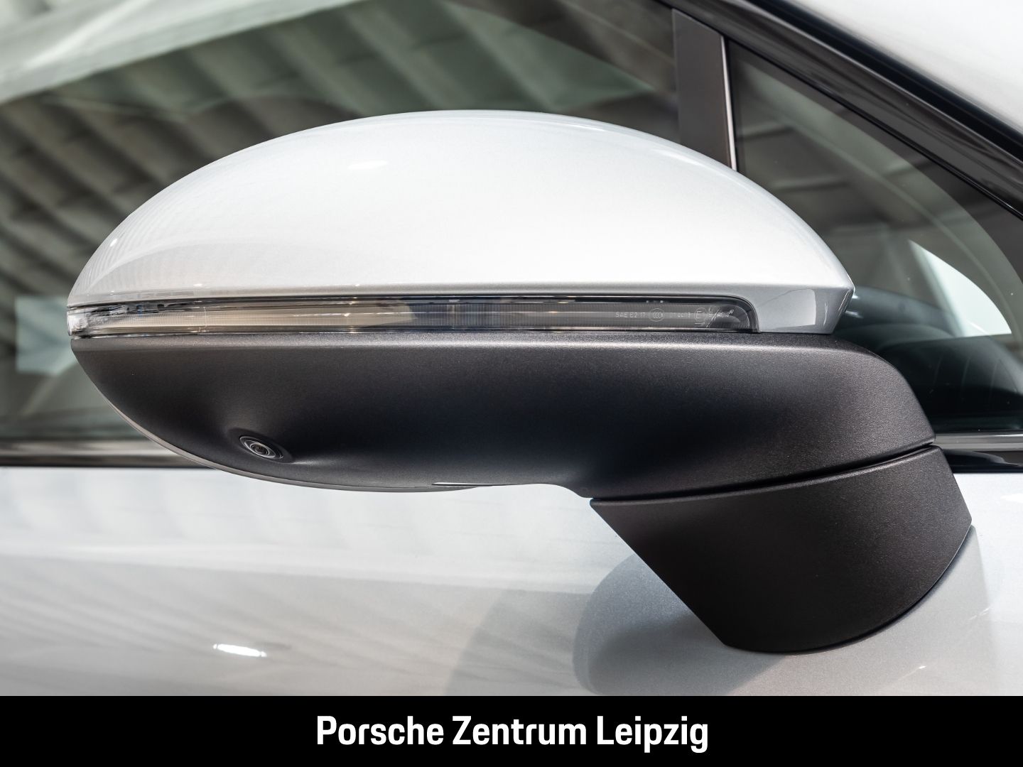 Porsche Cayenne E-Hybrid Coupe Massage el.AHK InnoDrive