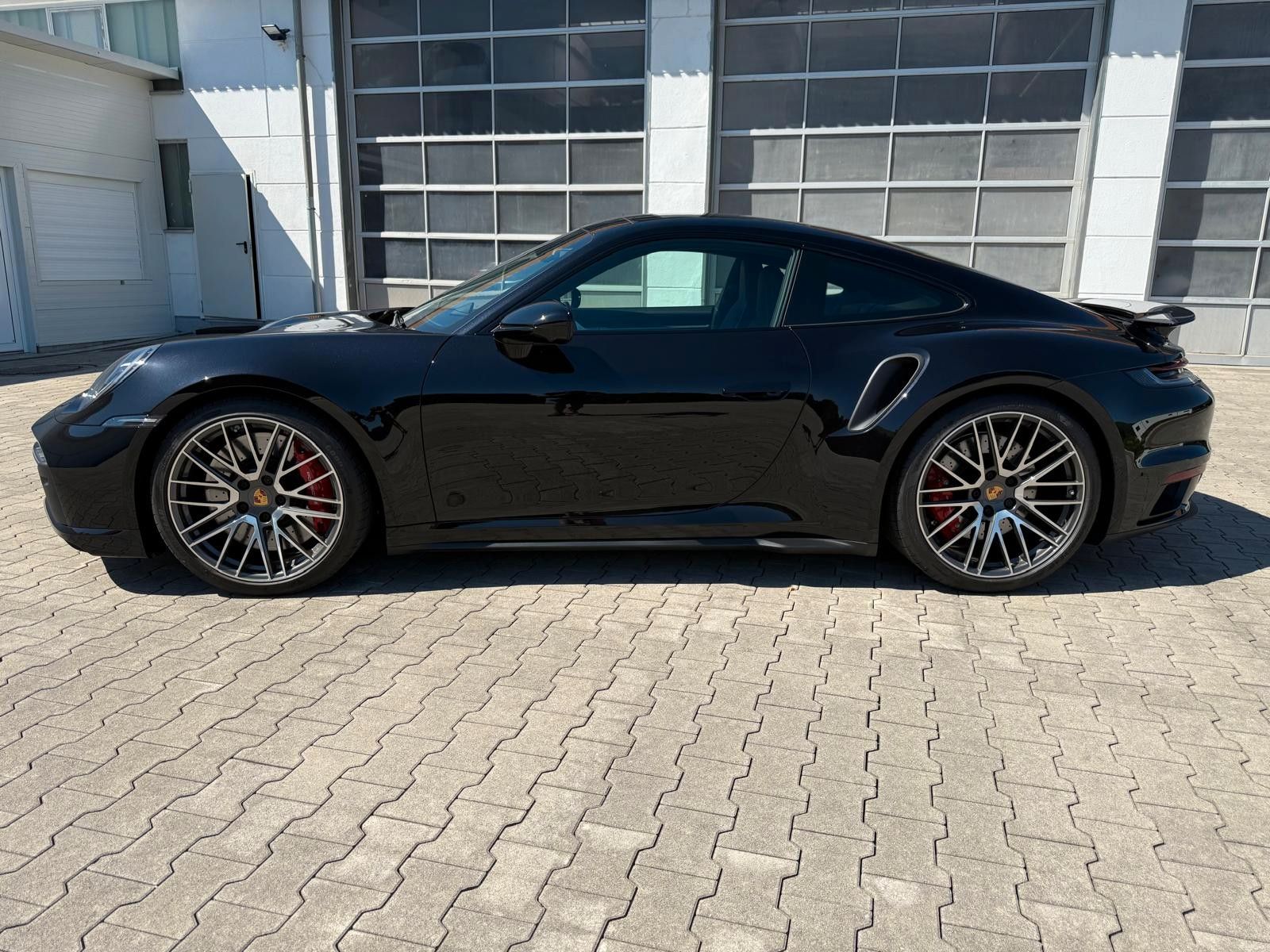 Porsche 911 Turbo schwarz/schwarz//