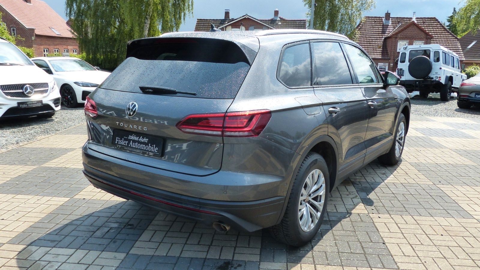 Volkswagen Touareg 3.0 TDI 4 Motion - Samsaru's Car Outlet